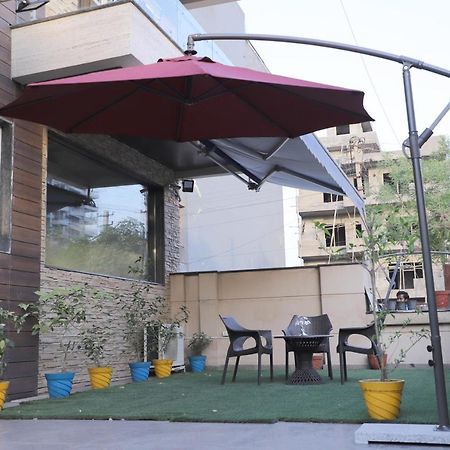 Nirvana Rooms Gurgaon Eksteriør billede