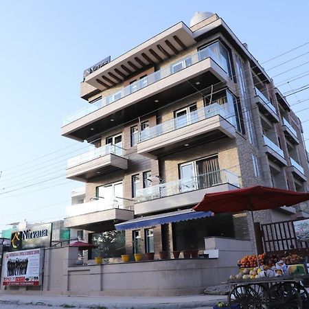 Nirvana Rooms Gurgaon Eksteriør billede