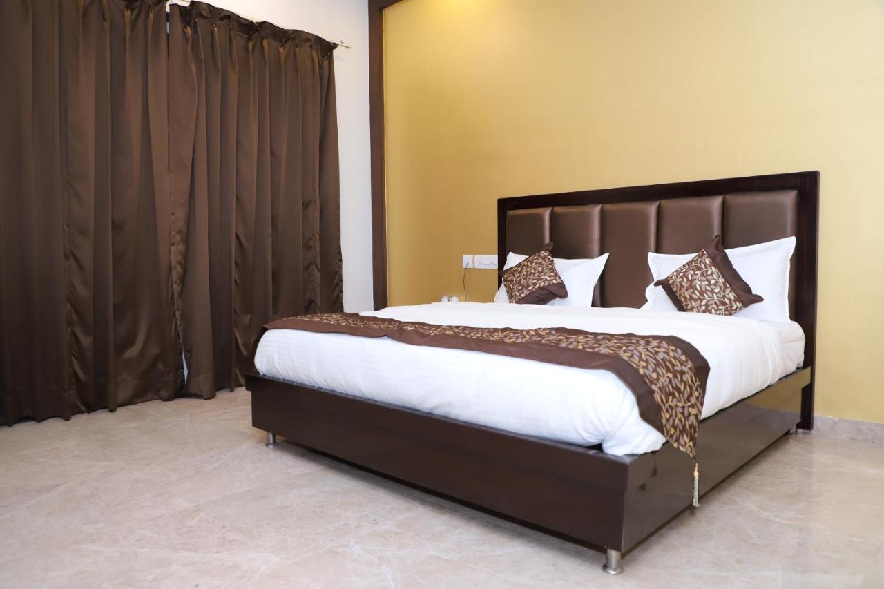 Nirvana Rooms Gurgaon Eksteriør billede